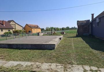 Građevinsko zemljište [Komletinci]