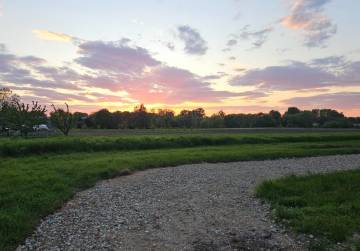 GRAĐEVINSKO ZEMLJIŠTE U TENJI (3100 m²), Osijek, Kroatien