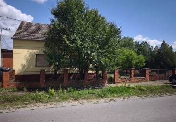 KUĆA U MIRNOM NASELJU [BUDIMCI], Podgorač, Хорватия
