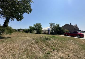 GRAĐEVINSKO ZEMLJIŠTE 830 m2 [KOPAČEVO], Osijek, Kroatien