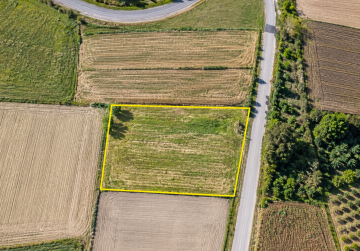 POLJOPRIVREDNO ZEMLJIŠTE 5.086 m² UZ ASFALTIRANU CESTU - ĐAKOVO, Đakovo, Hrvatska