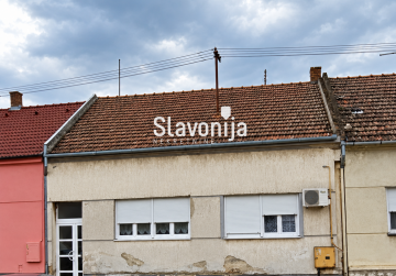 OBITELJSKA KUĆA 127 m² S DVORIŠTEM [Osijek, Osijek, Croatia