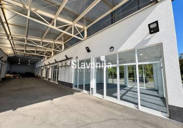 ĐURĐENOVAC - POSLOVNI PROSTOR U CENTRU (39m2)
