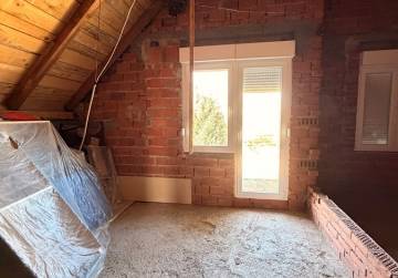 Prostrana kuća s garažom [Vučevci], Vučevci, Хорватия