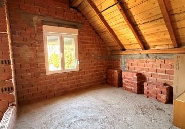 Prostrana kuća s garažom [Vučevci], Vučevci, Хорватия