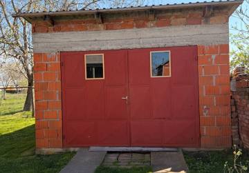 Prostrana kuća s garažom [Vučevci], Vučevci, Хорватия