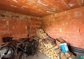 Lijepa obiteljska kuća s terasom [Vinkovci], Vinkovci, Hrvatska