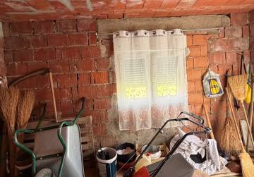 Lijepa obiteljska kuća s terasom [Vinkovci], Vinkovci, Hrvatska