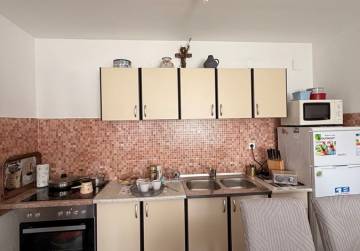 Lijepa obiteljska kuća s terasom [Vinkovci], Vinkovci, Hrvatska