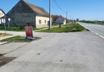 kuća niza, Bizovac, Хорватия