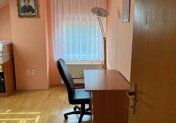 Prekrasno imanje s kućom, voćnjakom i pomoćnim objektima [Slatina], Slatina, Хорватия