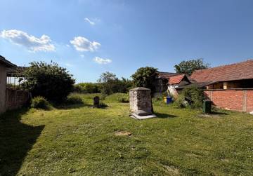 Obiteljska kuća s potencijalom [Orolik], Vinkovci, Hrvatska