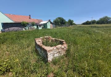 GRAĐEVINSKO ZEMLJIŠTE U CENTRU DRENJA 6766 m², Đakovo, Kroatien