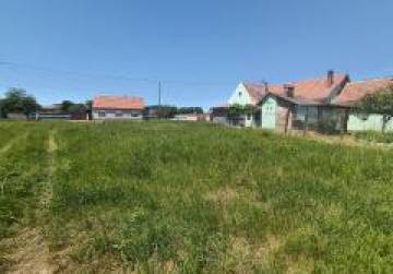 GRAĐEVINSKO ZEMLJIŠTE U CENTRU DRENJA 6766 m², Đakovo, Kroatien