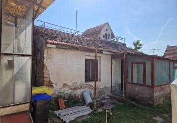 KUĆA ZA ADAPTACIJU U VINKOVCIMA, Vinkovci, Hrvatska