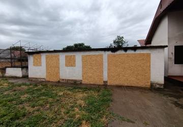 KUĆA ZA ADAPTACIJU U VUKOVARU (IDEALNA INVESTICIJSKA PRILIKA), Vukovar, Hrvatska