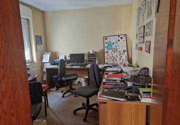 LUKSUZNA OBITELJSKA OAZA U SRCU VINKOVACA S VELIKIM POTENCIJALOM ZA GRADNJU NOVE KUCE, Vinkovci, Kroatien