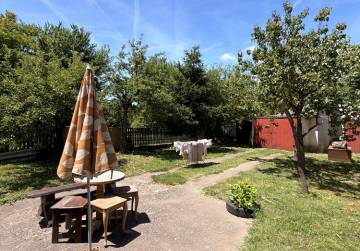 Prostrana obiteljska kuća s garažom i voćnjakom [Vrpolje], Vrpolje, Kroatien