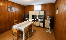 NAŠICE – BOKŠIĆ | Kuća 100 m² s gospodarskim objektima i prostranim imanjem, Našice, Hrvatska