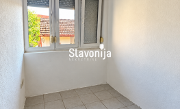 OBITELJSKA KUĆA 127 m² S DVORIŠTEM [Osijek, Osijek, Croatia