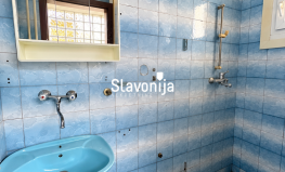 OBITELJSKA KUĆA 127 m² S DVORIŠTEM [Osijek, Osijek, Croatia