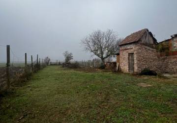 Kuća s dvorištem + oranica [Forkuševci], Forkuševci, Hrvatska