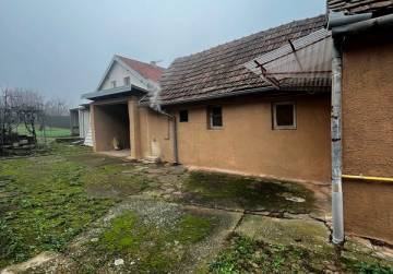 Kuća s okućnicom [Đakovo], Đakovo, Croatia