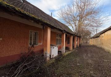 Kuća s dvorištem [Radikovci], Valpovo, Kroatien