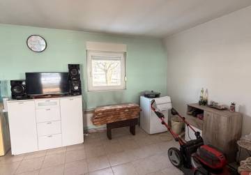 EKSKLUZIVNA PRILIKA - kuća / vikendica na Mišinom Brdu [Osijek], Osijek, Хорватия