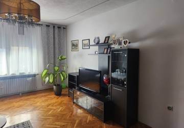 KUĆA U RETFALI! OSIJEK!, Osijek, Kroatien