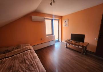 KUĆA U RETFALI! OSIJEK!, Osijek, Kroatien