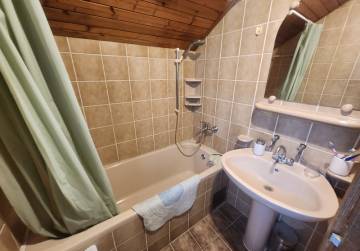 KUĆA U RETFALI! OSIJEK!, Osijek, Kroatien