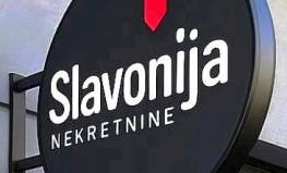 Dvosoban stan s tavanskim potencijalom Osijek!, Osijek, Hrvatska