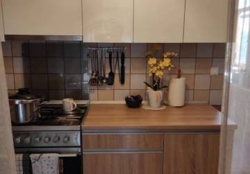 Prostrana kuća s poslovnim prostorom [Kuševac], Đakovo, Kroatien