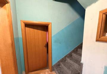 Obiteljska kuća s velikom okućnicom i pomoćnim objektima [Dopsin], Osijek, Hrvatska