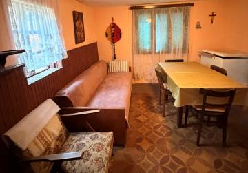 Obiteljska kuća s većom okućnicom [Viškovci], Viškovci, Hrvatska