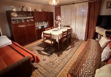 Obiteljska kuća s većom okućnicom [Viškovci], Viškovci, Hrvatska