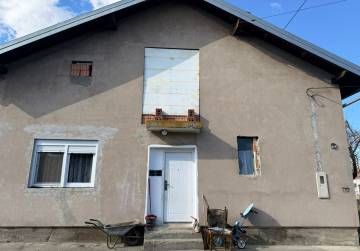 KUĆA U UGLJEŠU, Osijek, Kroatien