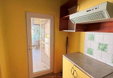 Obiteljska kuća na traženoj lokaciji [Đakovo], Đakovo, Хорватия