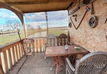 Imanje s privatnim jezerom/ribnjakom [Lug Subotički], Našice, Хорватия