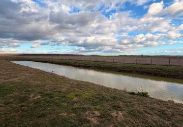 Imanje s privatnim jezerom/ribnjakom [Lug Subotički], Našice, Хорватия