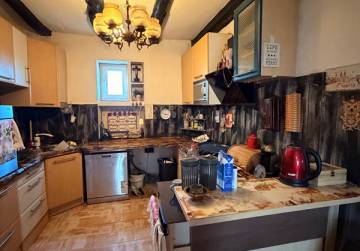 Imanje s privatnim jezerom/ribnjakom [Lug Subotički], Našice, Хорватия