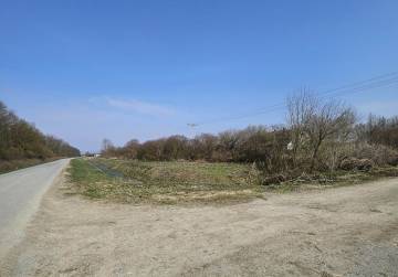 PRODAJE SE ZEMLJIŠTE – GOSPODARSKA ZONA ZADUBRAVLJE (SL.BROD), Slavonski Brod, Hrvatska