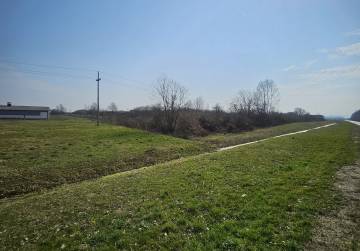 PRODAJE SE ZEMLJIŠTE – GOSPODARSKA ZONA ZADUBRAVLJE (SL.BROD), Slavonski Brod, Hrvatska