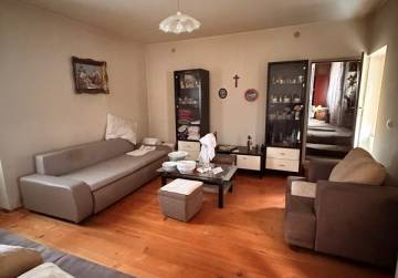 Investicijska prilika - dvostrana parcela s objektom [Korzo/Đakovo], Đakovo, Хорватия