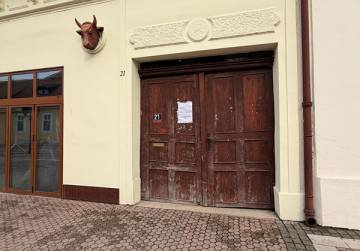 Investicijska prilika - dvostrana parcela s objektom [Korzo/Đakovo], Đakovo, Хорватия