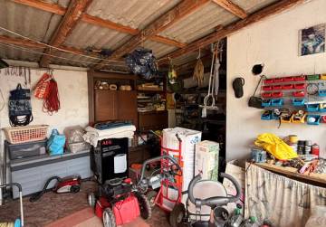 Obiteljska kuća s oranicom [Đakovo], Đakovo, Хорватия