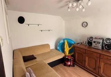 Obiteljska kuća s oranicom [Đakovo], Đakovo, Хорватия