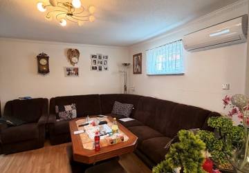 Obiteljska kuća s oranicom [Đakovo], Đakovo, Хорватия