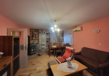 STAMBENO-POSLOVNA NEKRETNINA NA PRODAJU | KUŠEVAC | ODLIČNA INVESTICIJA | VIŠE NAMJENA, Kuševac, Hrvatska